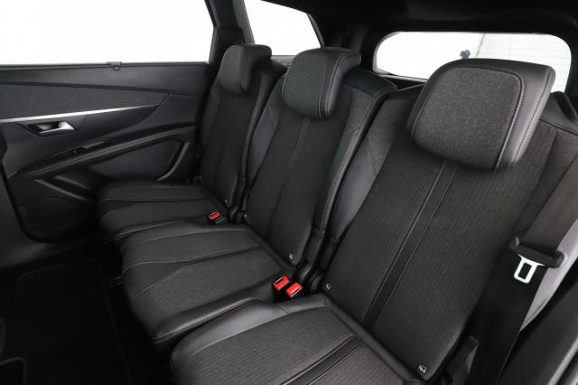 Peugeot 5008 image 6