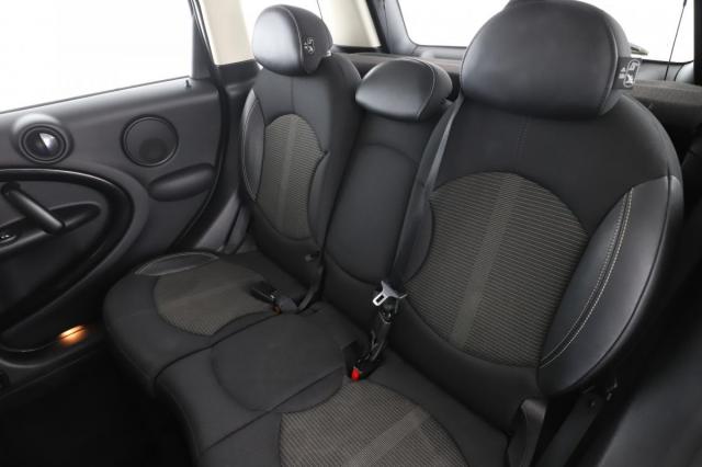 Mini Countryman image 2