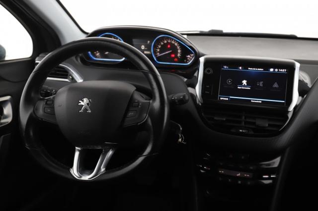 Peugeot 2008 image 3