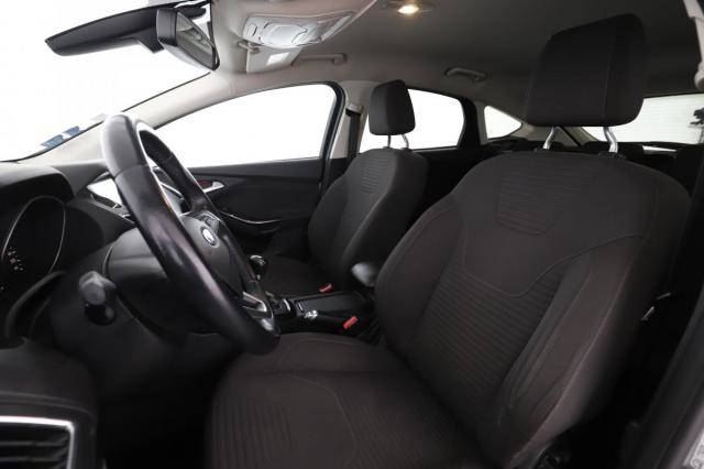 Ford Focus image 5
