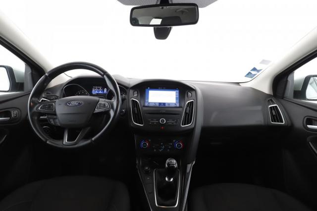 Ford Focus image 8
