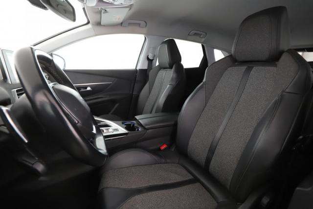 Peugeot 3008 image 6