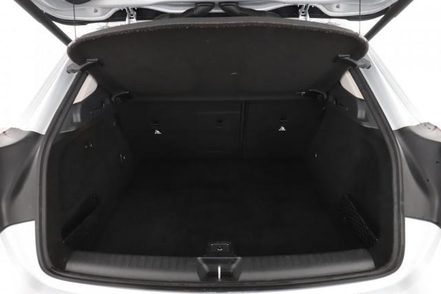 Mercedes Benz Gla image 6