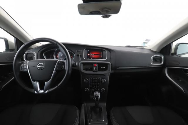 Volvo V40 image 1