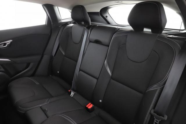 Volvo V40 image 8