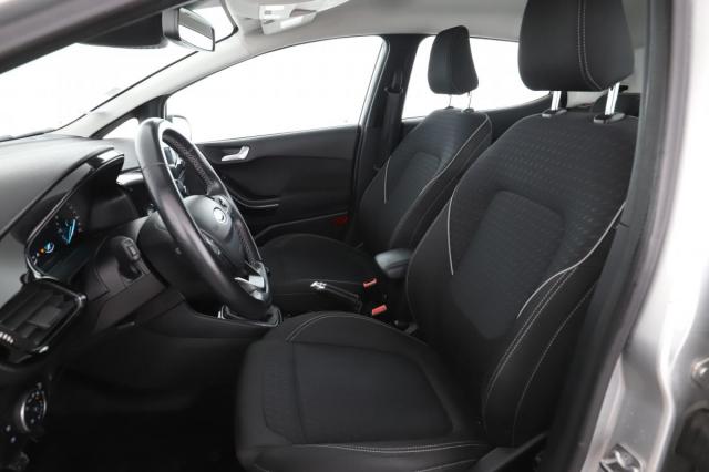 Ford Fiesta image 9