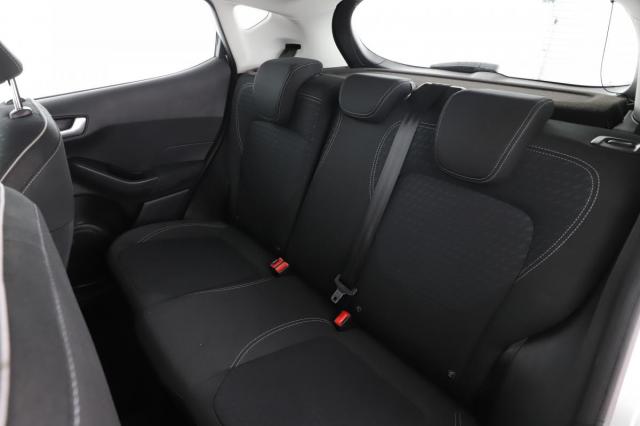 Ford Fiesta image 8