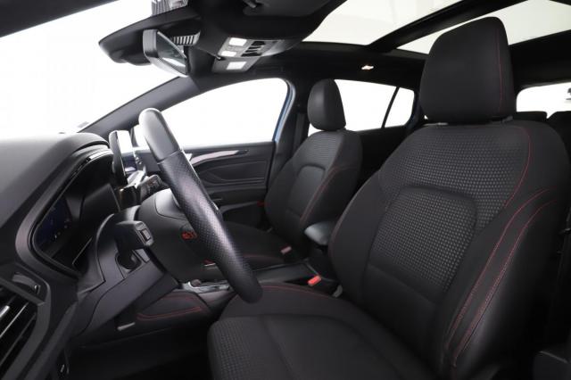 Ford Focus image 8