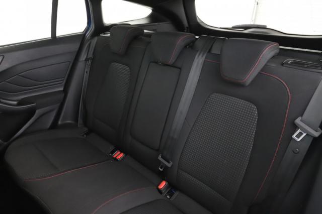 Ford Focus image 5