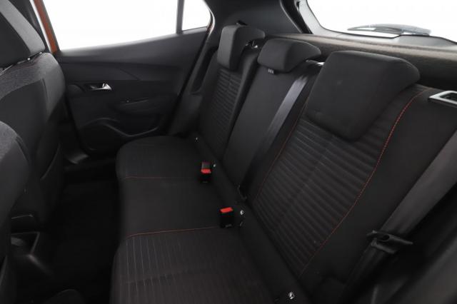 Peugeot 2008 image 7