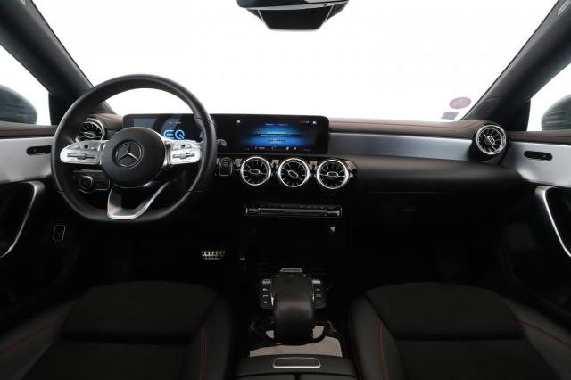 Mercedes Benz Cla image 9