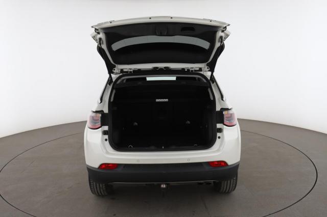 Jeep Compass image 9