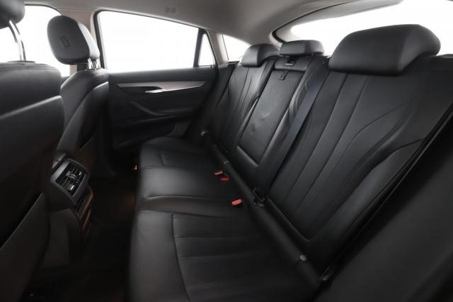 Bmw X6 image 6