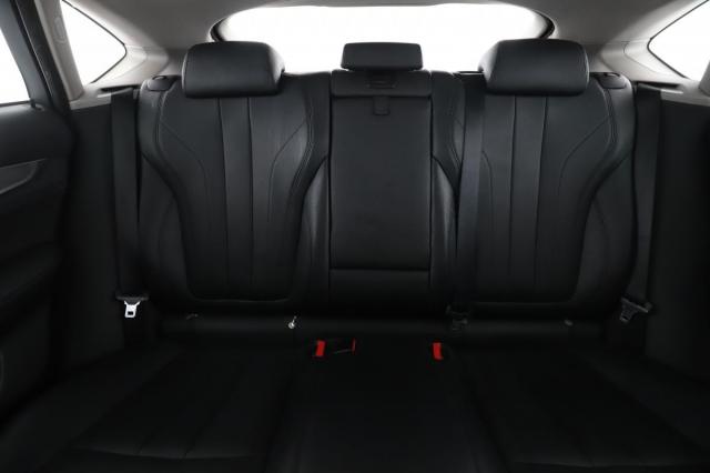 Bmw X6 image 8