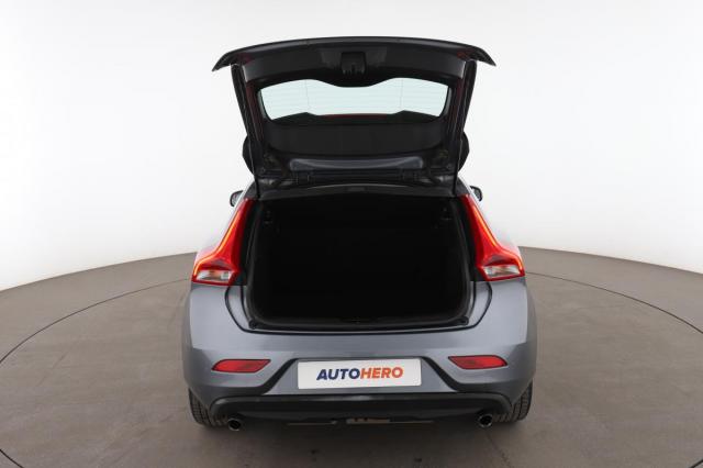 Volvo V40 image 7