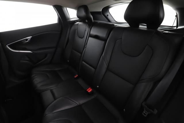 Volvo V40 image 2