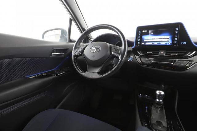 Toyota C-Hr image 1