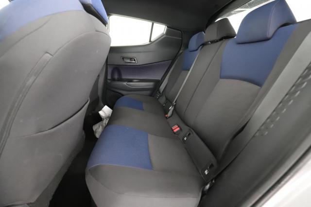 Toyota C-Hr image 3