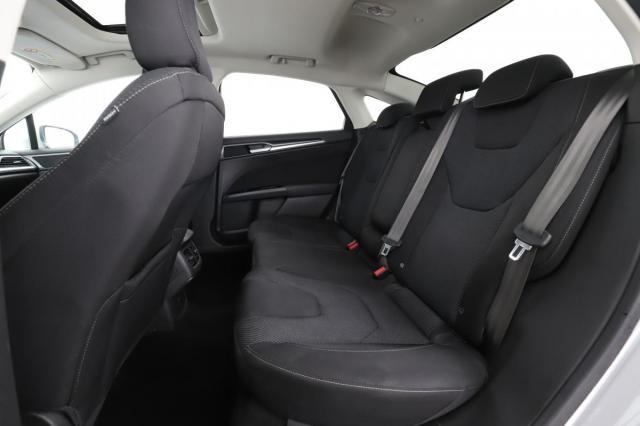 Ford Mondeo image 6