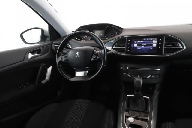 Peugeot 308 image 2