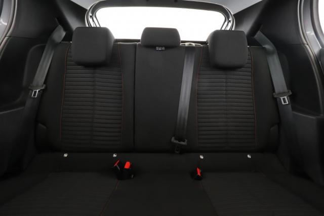 Peugeot 208 image 7