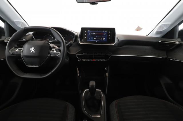 Peugeot 208 image 8