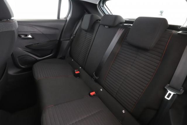 Peugeot 208 image 1