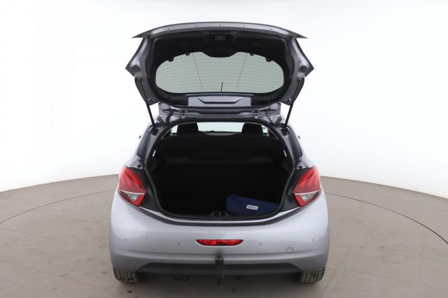 Peugeot 208 image 5