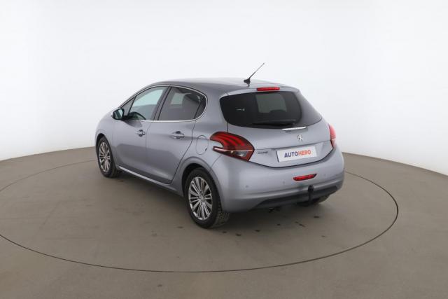 Peugeot 208 image 7