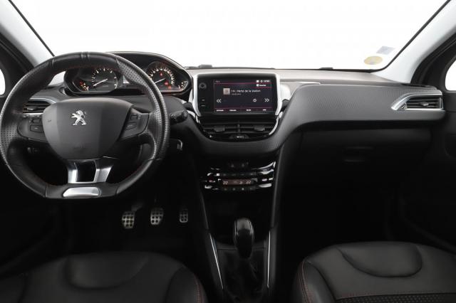 Peugeot 208 image 3