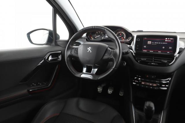 Peugeot 208 image 6
