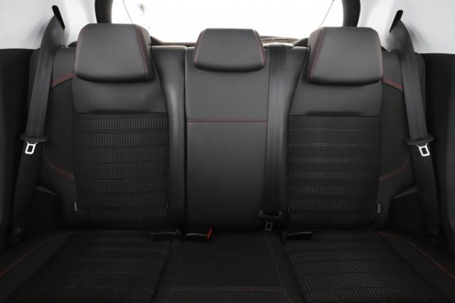Peugeot 208 image 9