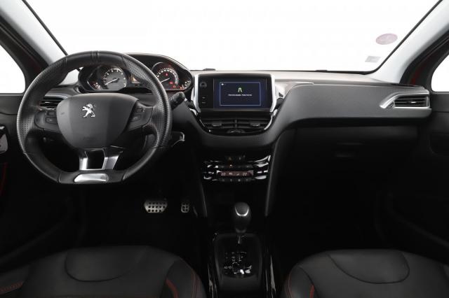 Peugeot 2008 image 8
