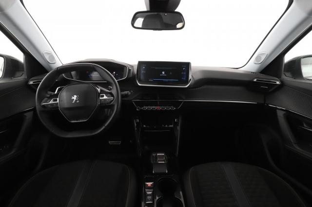 Peugeot 2008 image 2