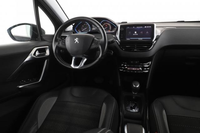 Peugeot 2008 image 7
