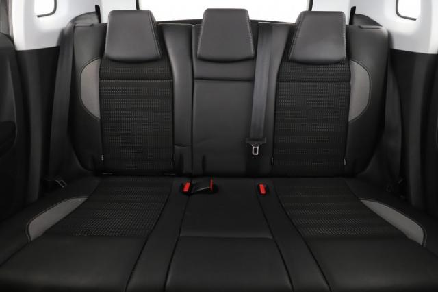 Peugeot 2008 image 1