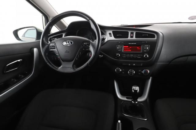 Kia Cee'D_sw image 7