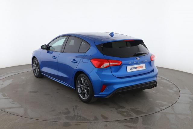 Ford Focus image 8