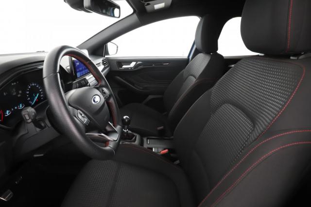 Ford Focus image 5