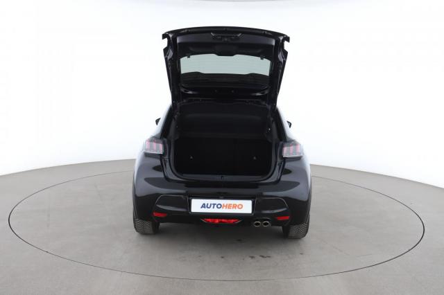 Peugeot 208 image 2