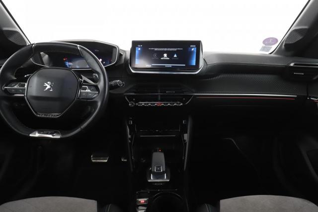 Peugeot 208 image 8