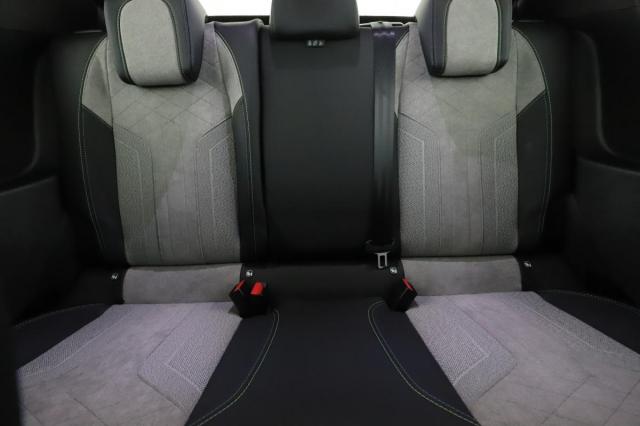 Peugeot 208 image 9