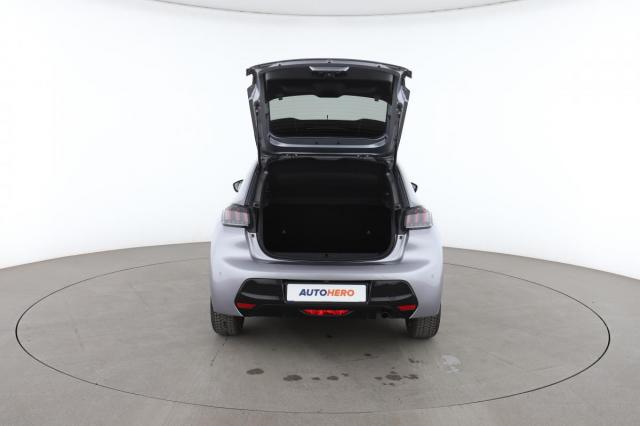 Peugeot 208 image 3
