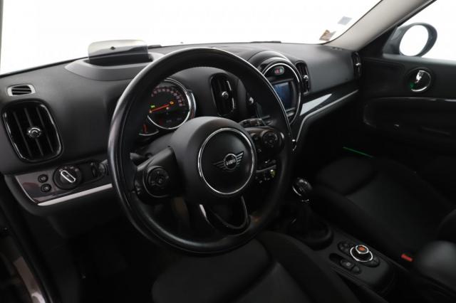 Mini Countryman image 9