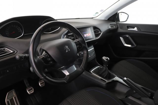 Peugeot 308 image 7