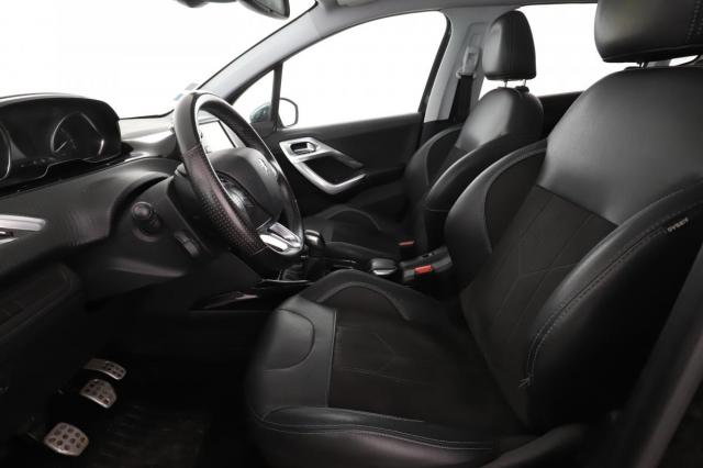 Peugeot 2008 image 3
