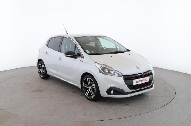 Peugeot 208 image 1