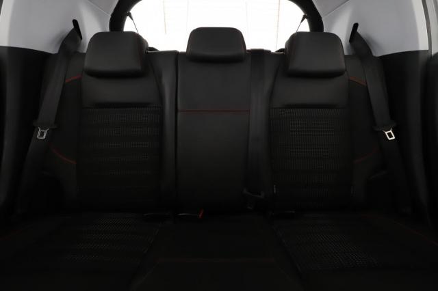 Peugeot 208 image 8