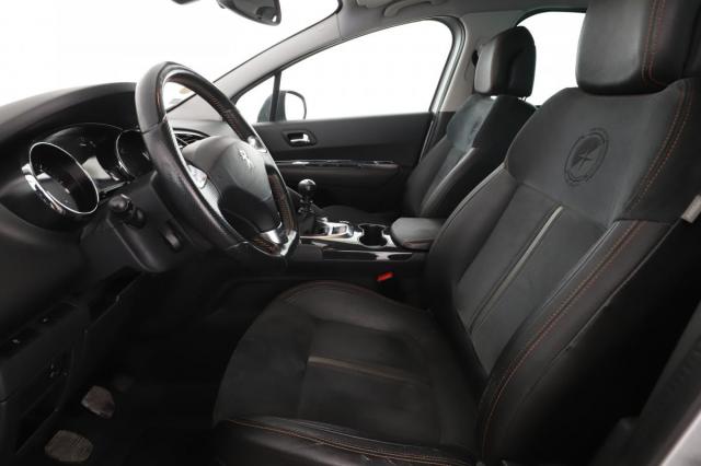 Peugeot 3008 image 8