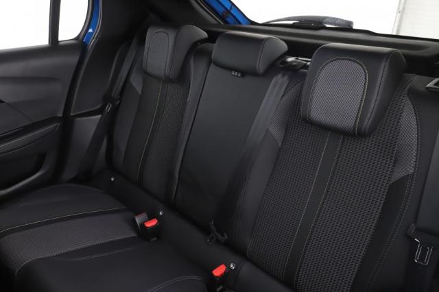 Peugeot 208 image 3